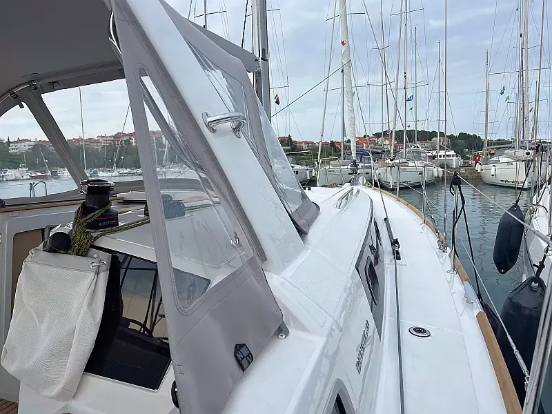 Oceanis 38.1 (ID=8089) - фото 13