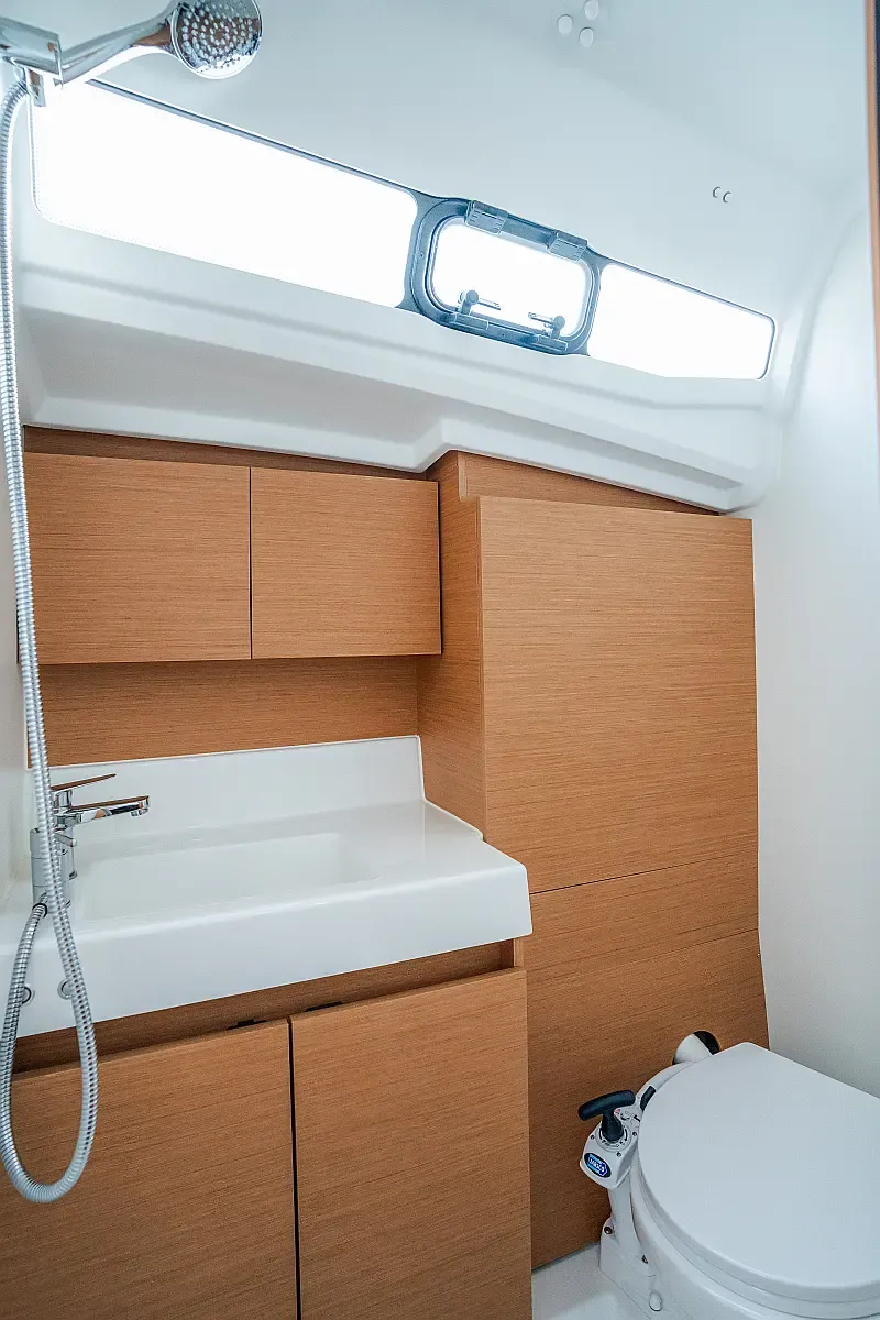 Sun Odyssey 380 (ID=8250) - фото 8