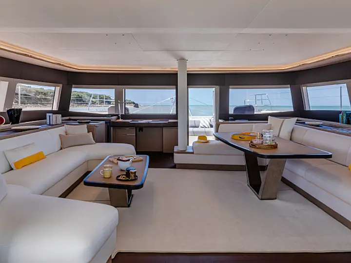 Lagoon Sixty 5 (ID=8283) - фото 2