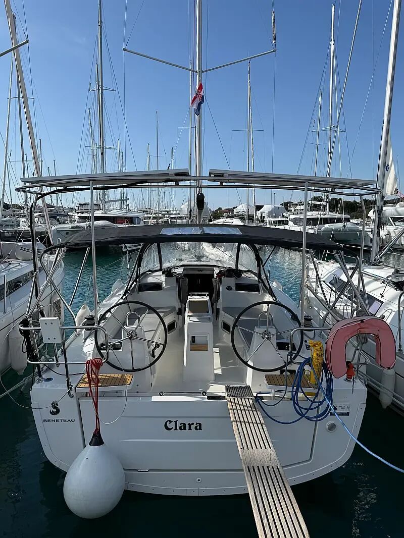Oceanis 34.1 (ID=8382) - фото 14