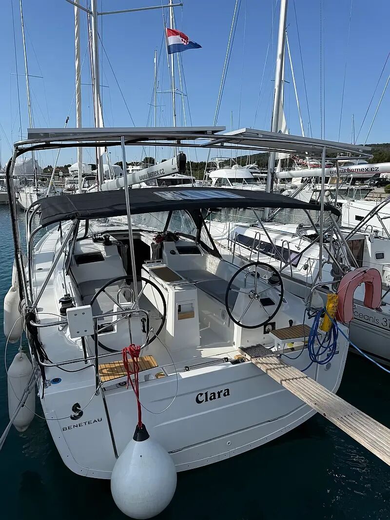 Oceanis 34.1 (ID=8382) - фото 12
