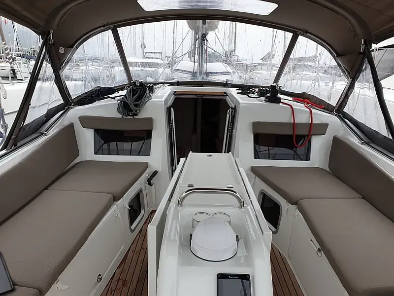 Sun Odyssey 410 (ID=8388) - фото 5