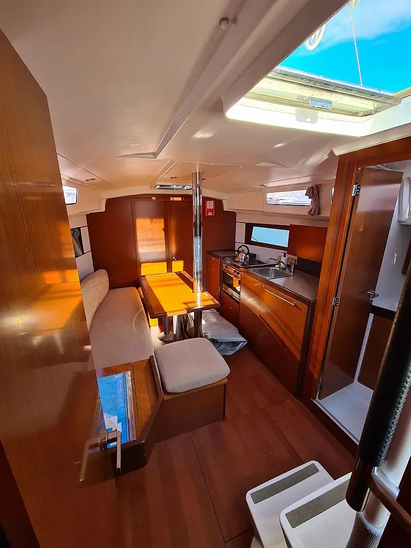 Oceanis 35.1 (ID=8598) - фото 4