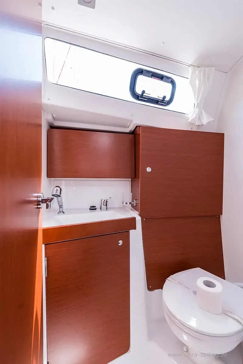 Oceanis 35.1 (ID=8599) - фото 25