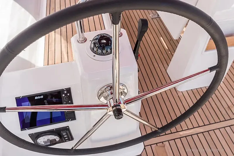 Oceanis 35.1 (ID=8599) - фото 11