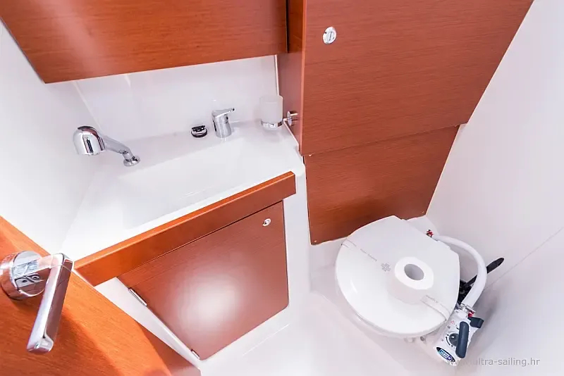 Oceanis 35.1 (ID=8599) - фото 26