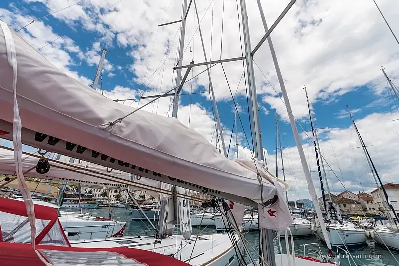 Oceanis 35.1 (ID=8599) - фото 18