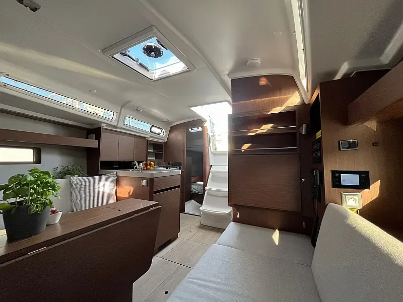 Oceanis 34.1 (ID=8600) - фото 33