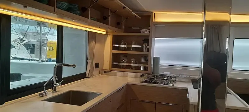 Lagoon 46 (ID=8659) - фото 4