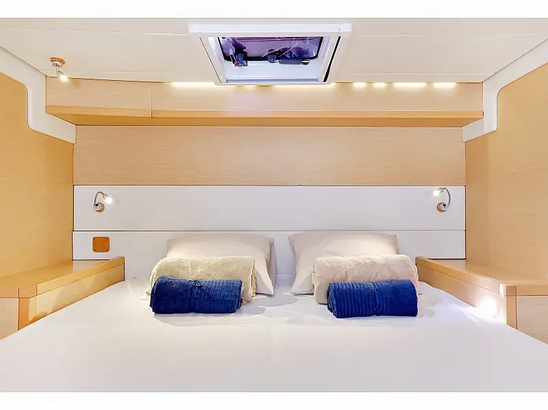 Lagoon 52F (ID=8684) - фото 3