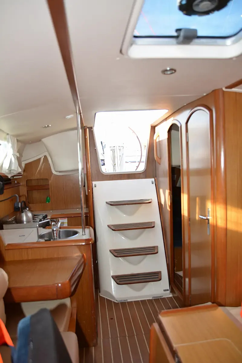 Sun Odyssey 32i (ID=88) - фото 37