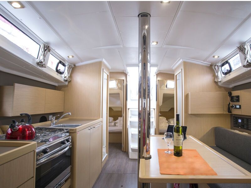 Oceanis 38.1 (ID=8833) - фото 3