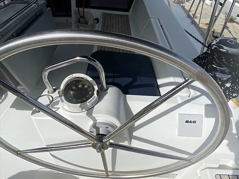 Beneteau 48 (ID=9025) - фото 27