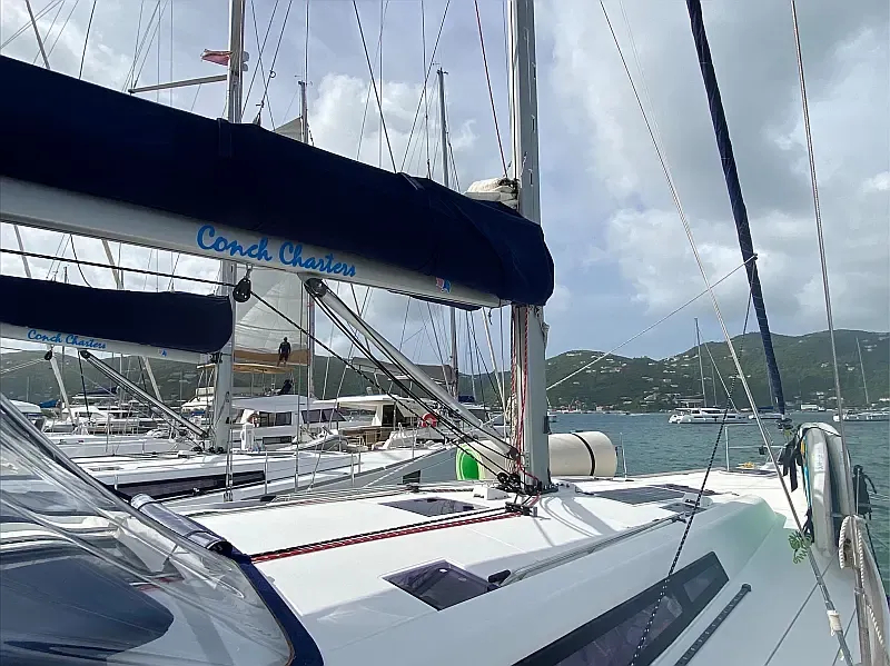 Beneteau 48 (ID=9025) - фото 16