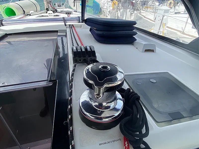 Beneteau 48 (ID=9025) - фото 31