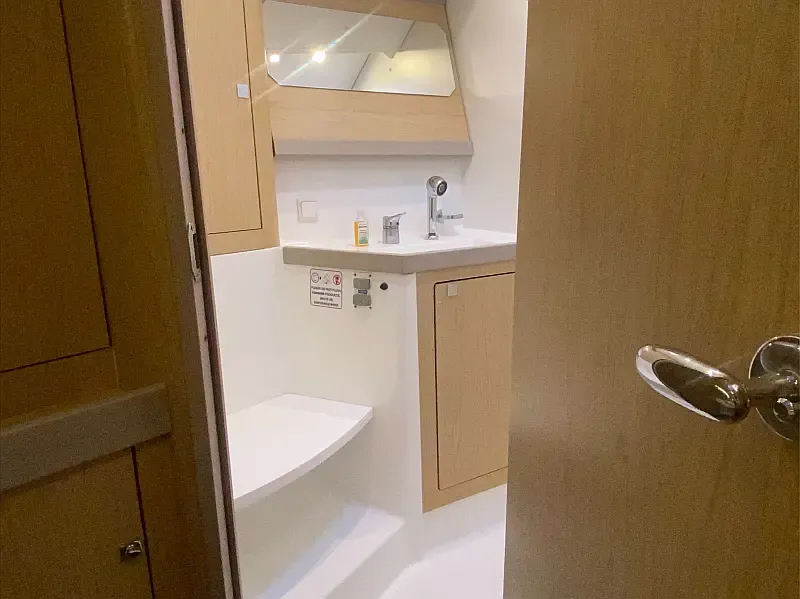 Beneteau 48 (ID=9025) - фото 9