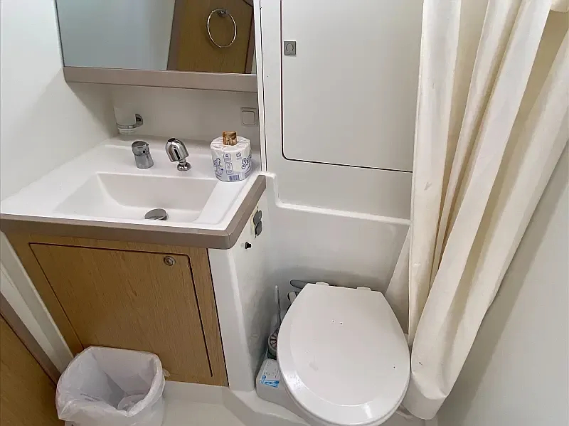 Beneteau 48 (ID=9025) - фото 26