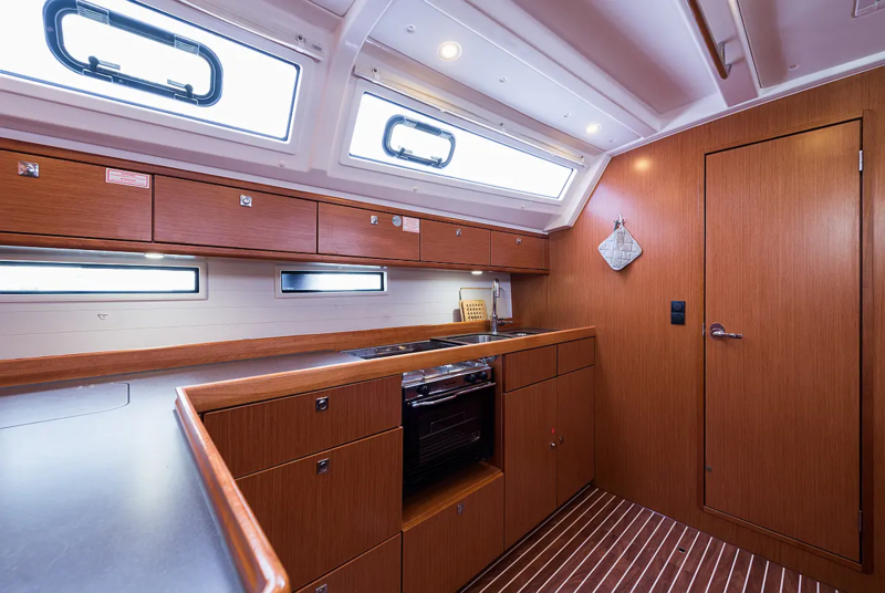 Bavaria Cruiser 46 (ID=912) - фото 11