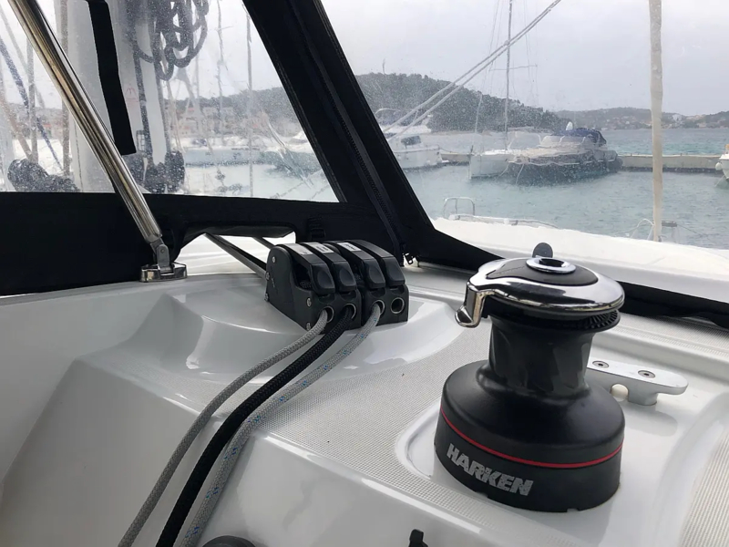 Lagoon 40 (ID=9137) - фото 12