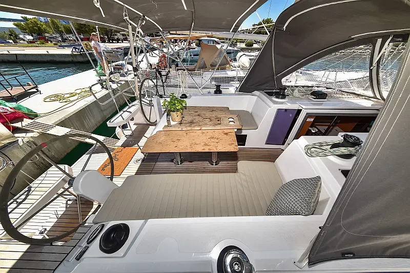 Bavaria C38 (ID=9247) - фото 16