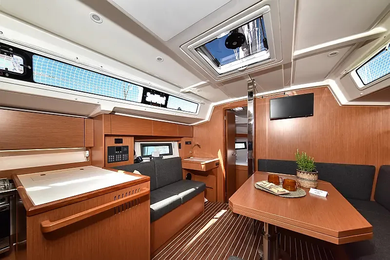 Bavaria C38 (ID=9247) - фото 21