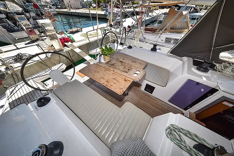 Bavaria C38 (ID=9247) - фото 15