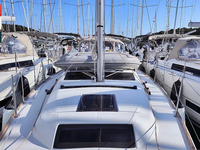 Dufour 360 Grand Large (ID=9409) - фото 12