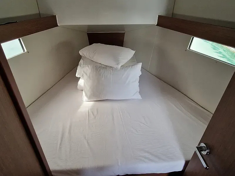 Oceanis 34.1 (ID=9424) - фото 17