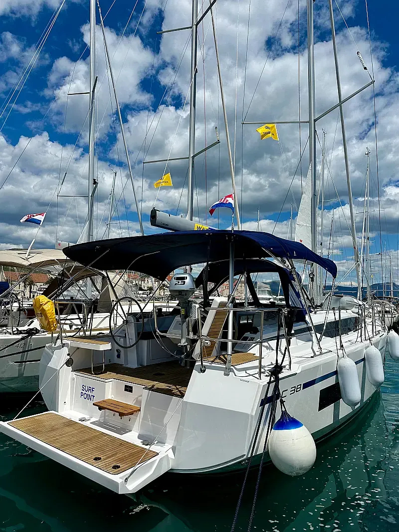 Bavaria C38 (ID=9451) - фото 5