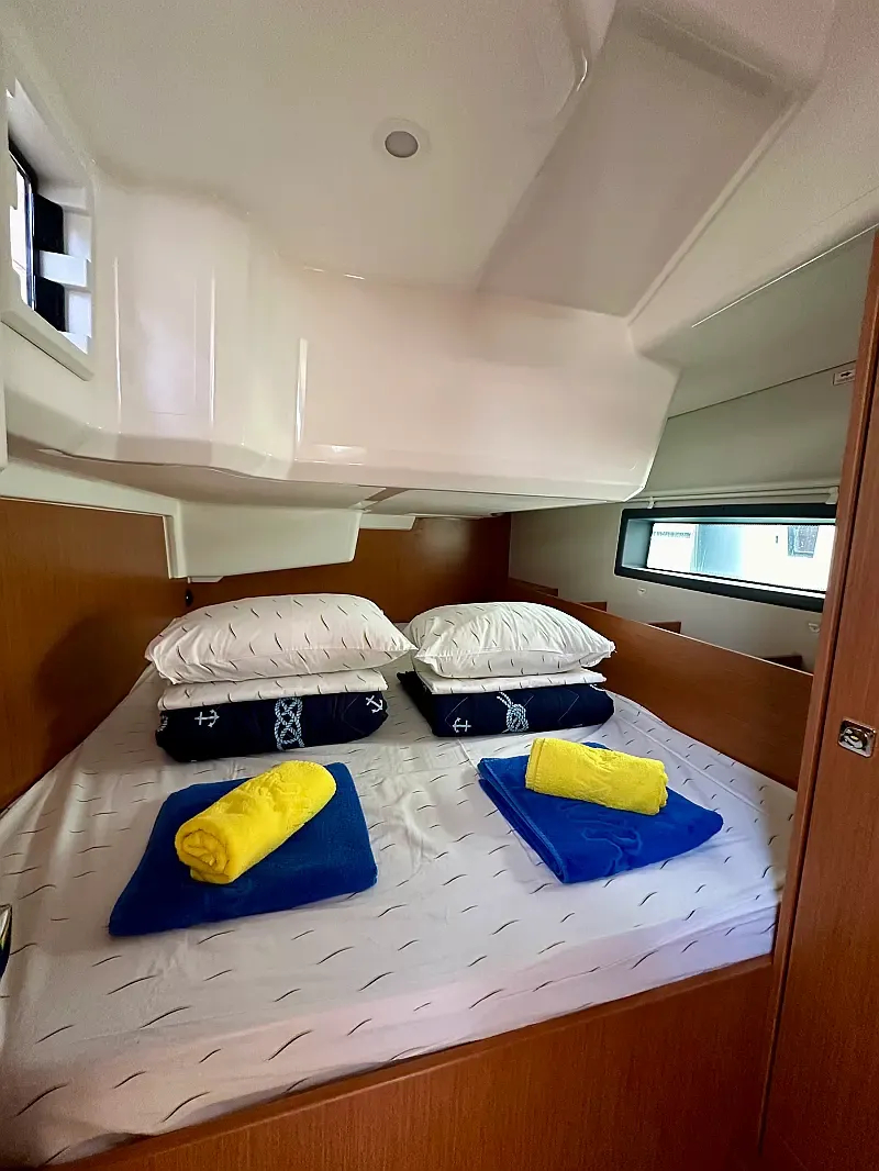 Bavaria C38 (ID=9451) - фото 9