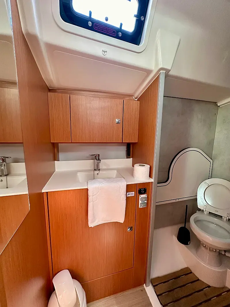 Bavaria C38 (ID=9451) - фото 14