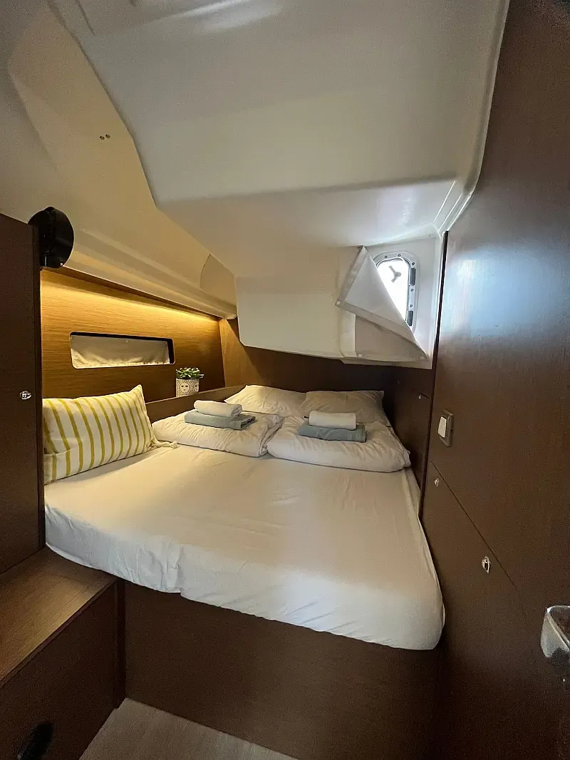 Oceanis 40.1 (ID=9505) - фото 8