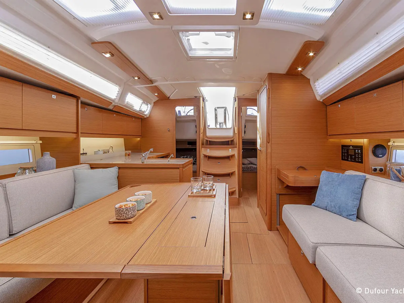Dufour 390 (ID=9572) - фото 3