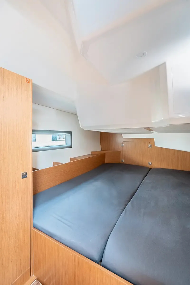 Bavaria C42 (ID=9584) - фото 14