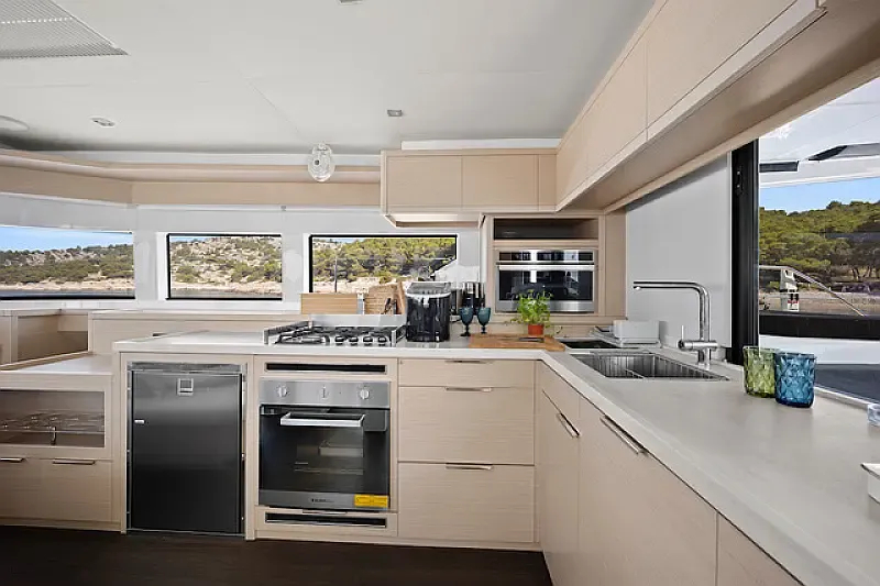 Lagoon 55 (ID=9859) - фото 13