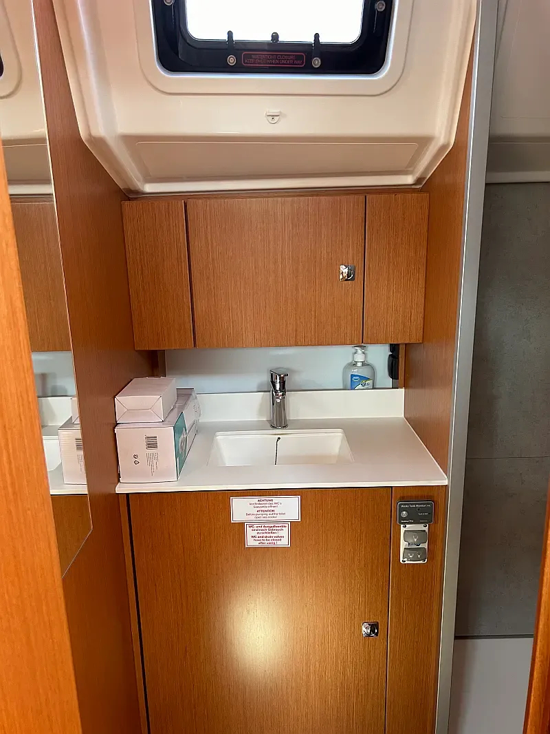 Bavaria C42 (ID=9961) - фото 10