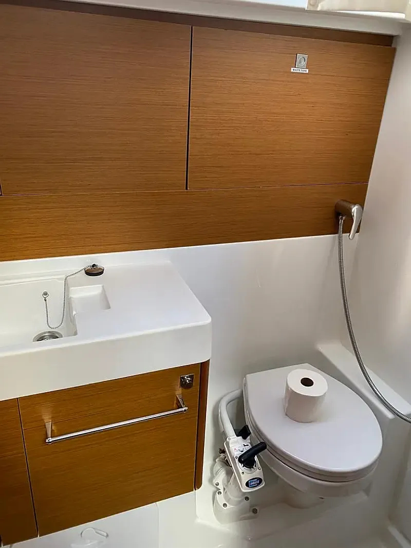 Sun Odyssey 519 (ID=9975) - фото 21